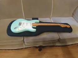 FENDER CLASSIC SERIES 50'S STRATOCASTER