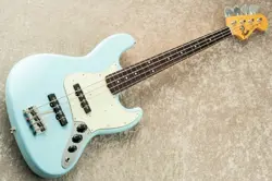FENDER FSR COLLECTION TRADITIONAL LATE 60S JAZZ BASS DAPHNE BLUE FROM JAPAN