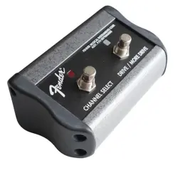 3-FUNCTION FOOTSWITCH: CHANNEL/GAIN/MORE