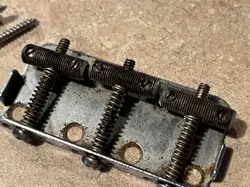 1961 1962 FENDER MUSICMASTER DUO SONIC GUITAR BRIDGE