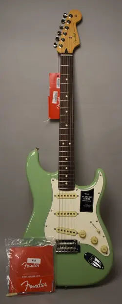 2025 FENDER PLAYER II SERIES STRATOCASTER BIRCH GREEN