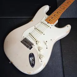 FENDER CUSTOM SHOP 1957 STRATOCASTER RELIC AGED WHITE BLONDE 2016, USED