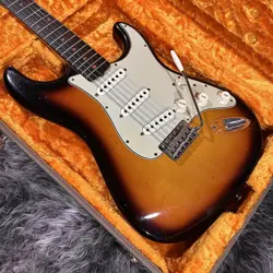 FENDER CUSTOM SHOP 1961 STRATOCASTER JOURNEYMAN RELIC FADED/AGED LIMITED EDITION