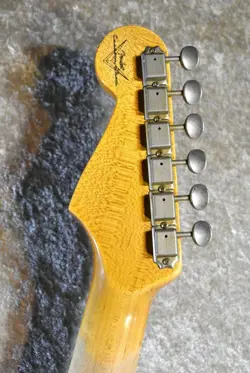 FENDER CUSTOM SHOP LTD 1960 STRATOCASTER HEAVY RELIC 3-COLOR SUNBURST