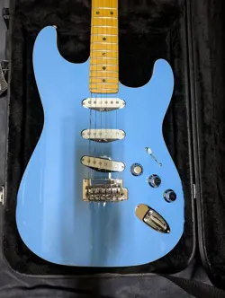 FENDER AERODYNE SPECIAL STRATOCASTER SSS #QO0GOD