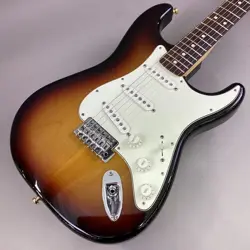 FENDER/STANDARD STRATOCASTER