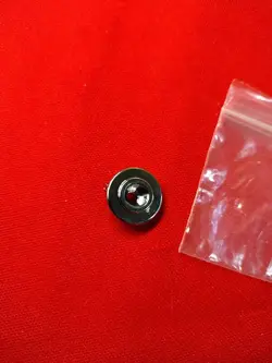 ROUND STRING TREE RETAINER GUIDE FOR FENDER BASS - CHROME, NEW