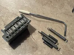 2010S FENDER AMERICAN STRATOCASTER GUITAR TREMOLO BRIDGE USA