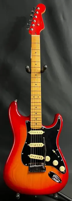 FENDER AMERICAN ULTRA LUXE STRATOCASTER ELECTRIC GUITAR PLASMA RED BURST W/ OHSC