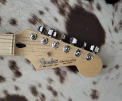 FENDER STRATOCASTER BLACK ALDER MAPLE NECK