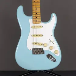 2022 FENDER VINTERA '50S STRATOCASTER MODIFIED DAPHNE BLUE WITH GIG BAG