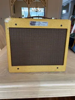 FENDER '57 CUSTOM CHAMP 5W 1X8 TUBE GUITAR AMP TWEED