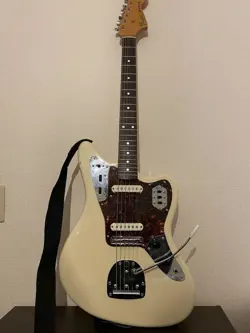 FENDER JAPAN JG66 VWH SAFE PACKING!