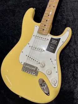 FENDER PLAYER STRATOCASTER   BUTTERCREAM