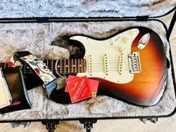 FENDER AMERICAN STRATOCASTER NEW