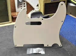 PICKGUARD PARCHMENT WHITE