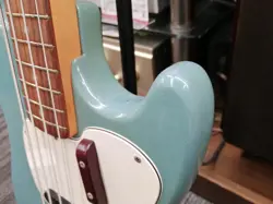 ELECTRIC BASS BASS