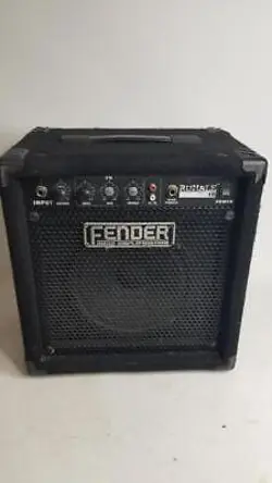 FENDER RUMBLE 15 BASS GUITAR AMPLIFIER