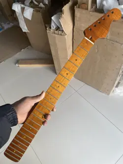 ELECTRIC GUITAR NECK 22 FRETS ST ROASTED MAPLE FENDER STRAT REPLACEMENT GLOSS