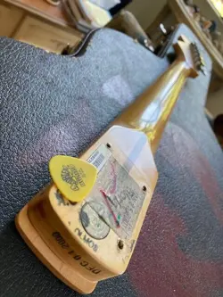 2002 FENDER STRATOCASTER NECK USA MADE WITH FENDER LOCKING TUNERS