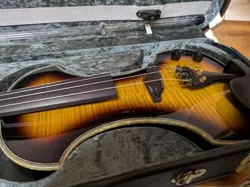 FV-3 ELECTRIC VIOLIN
