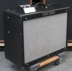 AMPLIFIER COMBO 1X12