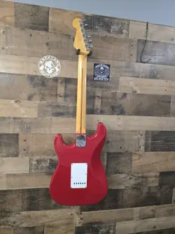STANDARD STRATOCASTER RED