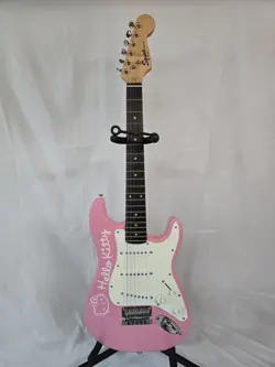 FENDER SQUIER LIMITED EDITION HELLO KITTY STRATOCASTER WITH ROADRUNNER CASE