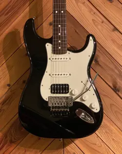 LIMITED STRATOCASTER WITH