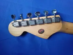 NICKEL FENDER STRAT