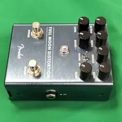 MOON DISTORTION EFFECTS