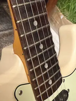 FENDER JAPAN ST72-145