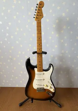 FENDER JAPAN STRAT CASTER ELECTRIC GUITAR