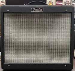 2011 FENDER BLUES