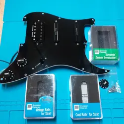LOADED FENDER STRAT HSS PICKGUARD (WARMOTH/SEYMOUR DUNCAN)