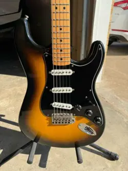 2004 FENDER STRATOCASTER JIMMY VAUGHN SERIES