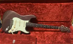 ELECTRIC GUITAR FENDER STRATOCASTER ST62 BURGUNDY MIST MATCHING HEAD JAPAN