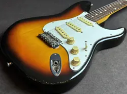 FENDER JAPAN ST62-53 3-TONE SUNBURST USED ROSEWOOD FINGERBOARD SUNBURST