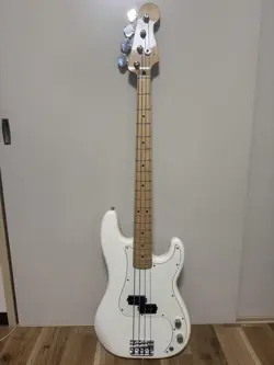 FENDER PLAYER PRECISION BASS NO.MG2390