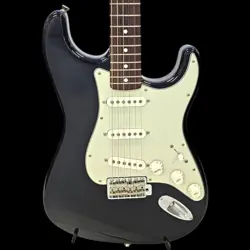 FENDER TRADITIONAL II 60'S STRATOCASTER ELECTRIC GUITAR RW BLACK - USED