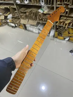 ELECTRIC GUITAR NECK 22FRETS ST ROASTED  MAPLE FENDER STRAT REPLACEMENT GLOSS