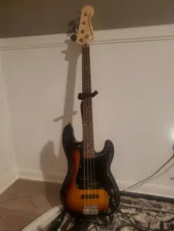 FENDER PRECISION BASS 4-STRING ELECTRIC GUITAR