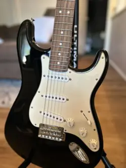 FENDER PLAYER STRATOCASTER (2020)