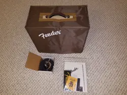 FENDER BLUES JUNIOR GUITAR AMPLIFIER