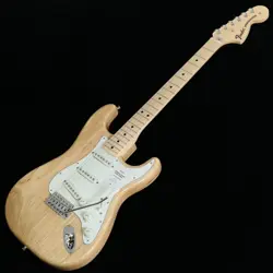 FENDER MADE IN JAPAN TRADITIONAL 70S STRATOCASTER MAPLE FINGERBOARD NATURAL 3.83