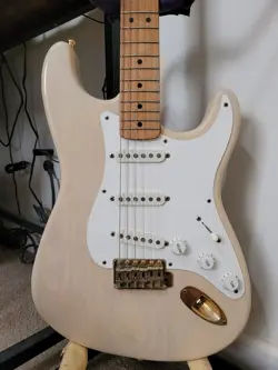 KAYE FENDER STRATOCASTER