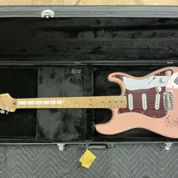 EDITION PLAYER AUTOGRAPH