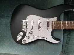 ~CASHIFIED~ FENDER SQUIER STRATOCASTER, OPTIONAL BRIDGE HUMBUCKER: $25