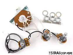 +5 SWITCH STRATOCASTER