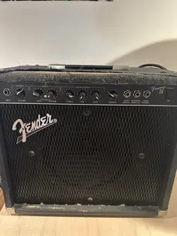 FENDER FRONTMAN 25R PR 225 75W ELECTRIC GUITAR AMP.